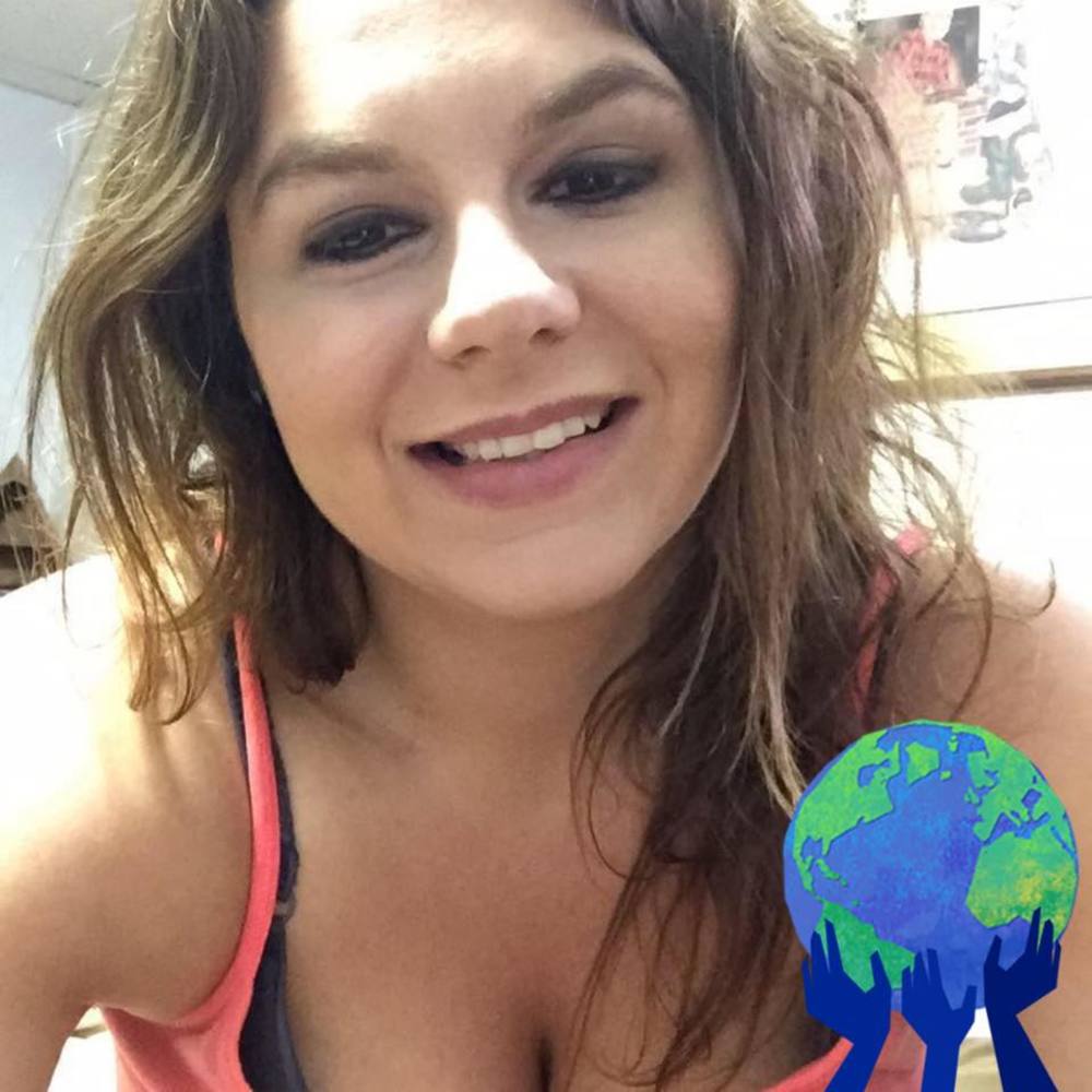 Meet your Posher, Kayla